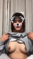 いい奴そうな彼女の巨乳乳首見せ配信