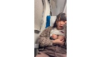 電車で胸チラ見せ露出オナニー