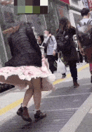 【4】帰ってきたモンローパンチラ