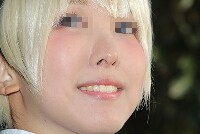 コスプレイヤーの顔面アップ095