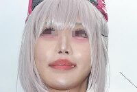 コスプレイヤーの顔面アップ120