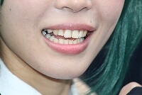 コスプレイヤーの顔面アップ094