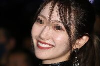 キャンギャルの顔面アップ074
