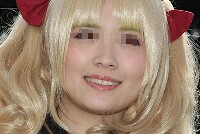 コスプレイヤーの顔面アップ089