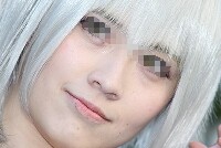コスプレイヤーの顔面アップ049