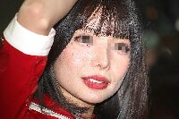 キャンギャルの顔面アップ094