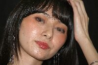 キャンギャルの顔面アップ087