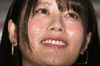キャンギャルの顔面アップ105