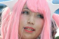 コスプレイヤーの顔面アップ050