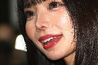 キャンギャルの顔面アップ075