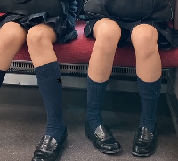 卒業前同級生の帰宅風景（生足）を撮影してみた♥４名分