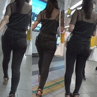 WAO!!黒デニムのセクカワお姉さん＊男たちを引き寄せる程のオーラのある容姿端麗美人を大追跡