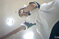 デパ地下お菓子屋店員さんの純白パンティ！