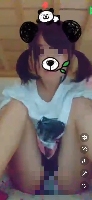 制服超かわいい子が自宅でゆるゆるちらちら配信
