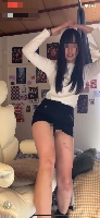 超かわいい子の激きわどい所も見えてるチラ配信