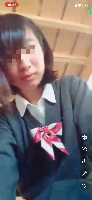 制服かわいい子がピンクや白の生ちらや見せパン生履きモロちら配信